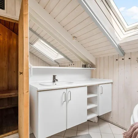 Egemose Sydals Denmark 度假居 *