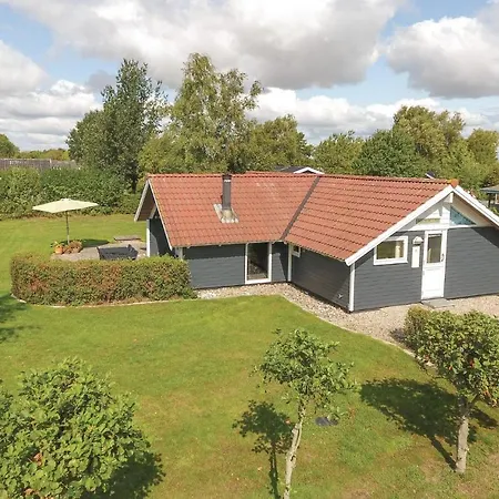 Дом отдыха Stunning Home In Sydals With Sauna